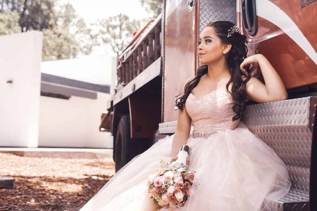 Maquillaje y Peinado de Quinceañera en Guadalajara | 33-17-68-18-02